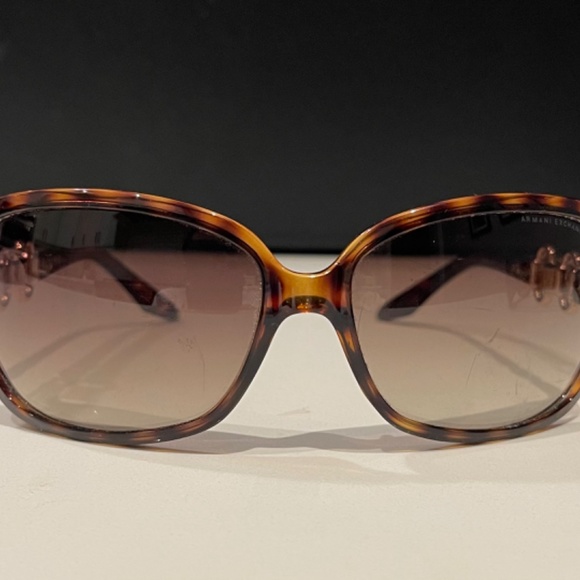 Armani Exchange & Ellen Tracy Sunglasses - Picture 3 of 12